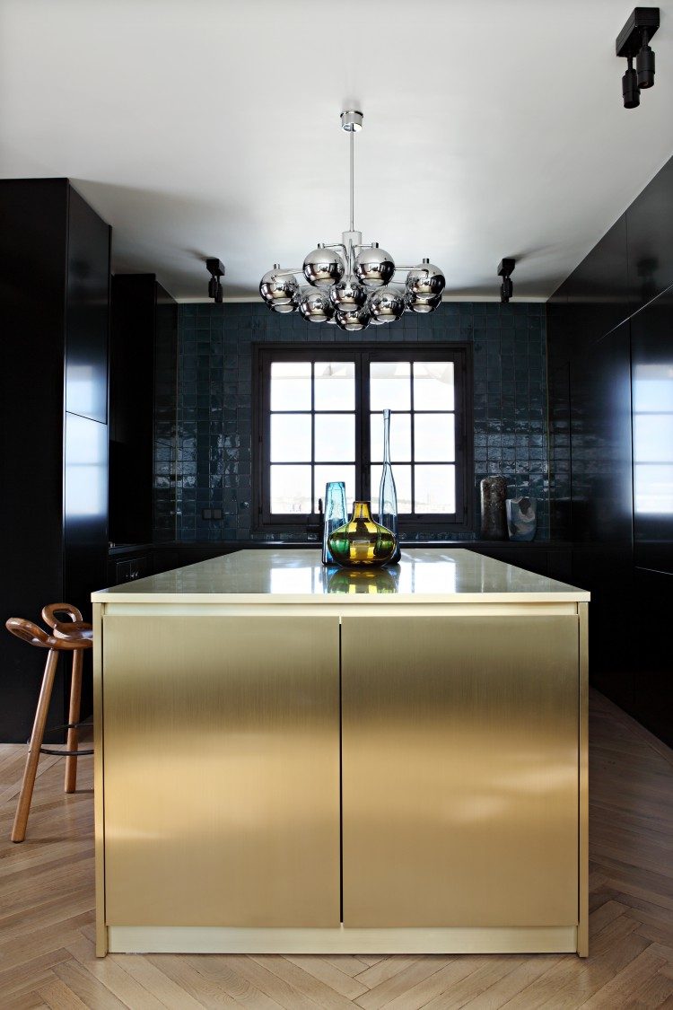 Masculine parisian loft design with striking details digsdigs