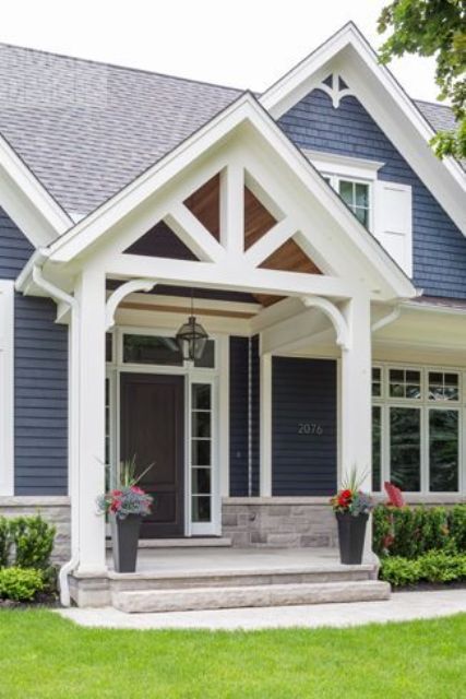 Picture Of front gable roof that overs a porch