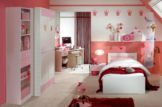 http://www.digsdigs.com/photos/15-Cool-Ideas-for-pink-girls-bedrooms-8-554x369.jpg