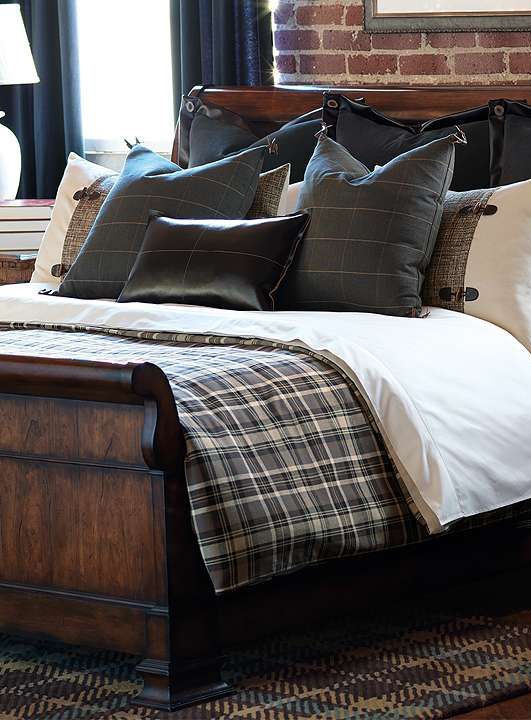 35 Awesome Bedding Ideas For Masculine Bedrooms - DigsDigs
