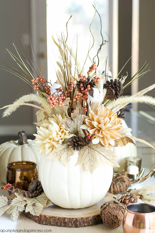 65 Awesome Pumpkin Centerpieces For Fall And Halloween Table - DigsDigs