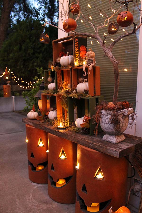 55 Cozy Fall Patio Decorating Ideas - DigsDigs