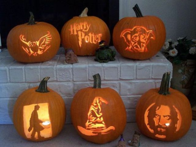 47 Awesome Movie Pumpkin Decor And Carving Ideas - DigsDigs