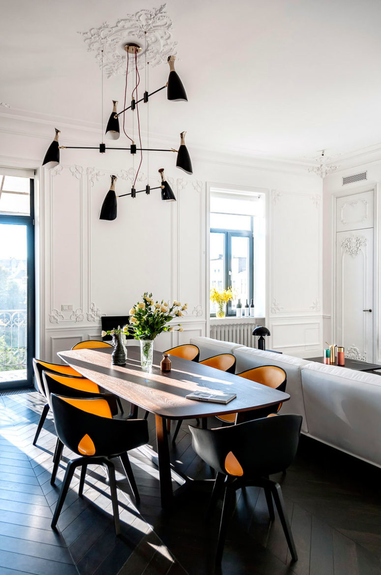 I totally admire the way modern furniture and lamps look in the stucco walls and ceilings
