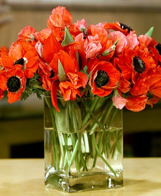 http://www.digsdigs.com/photos/25-flower-decoration-ideas-for-valentines-day-14-554x672.jpg