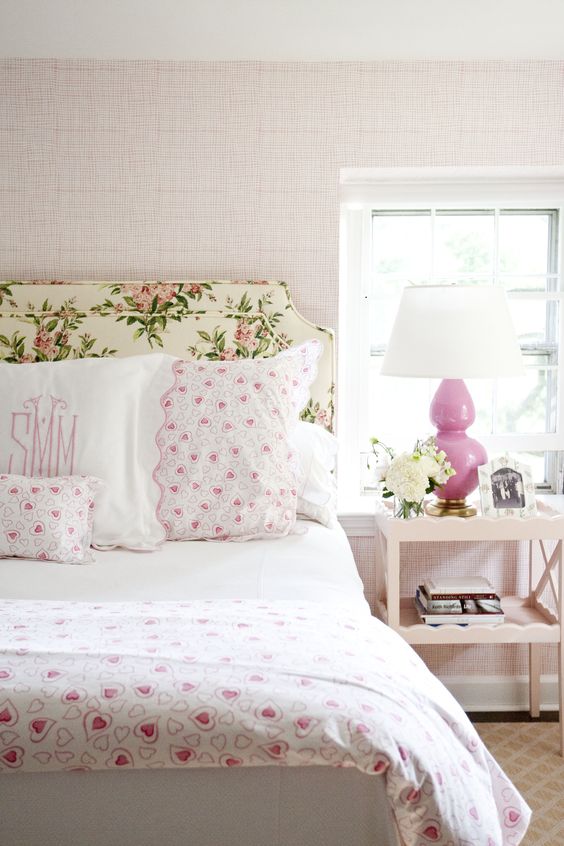 42 Cute Feminine Headboards That Create An Ambience In A Bedroom DigsDigs