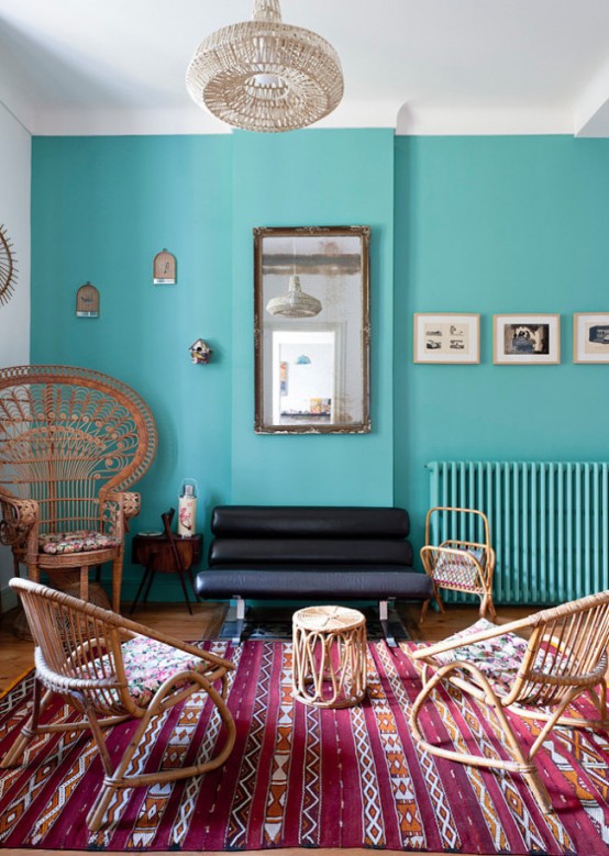 50s Inspired Residence With Bold Accents And Stylish Furniture