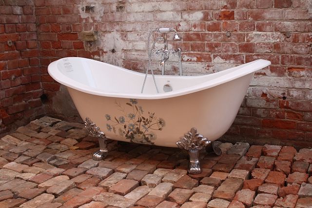 bath design,beautiful bathtubs,black freestanding baths,cast iron  bathtubs,freestanding bath tubs,freestanding tubs,iron bathtub,luxury  bath,luxury bathtubs,opulent bathroom design,recor,bathtubs