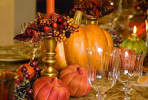 33 Beautiful Thanksgiving Table Decorations | DigsDigs