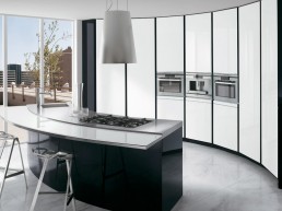 Black And White Kitchen With Curved Island ElektraVetro White By Ernestomeda Black And White Kitchen With Curved Island ElektraVetro White By Ernestomeda