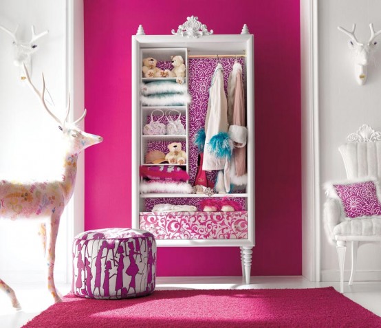 http://www.digsdigs.com/photos/Charming-and-opulent-Pink-girls-room-Altamoda-Girl-2-554x477.jpg