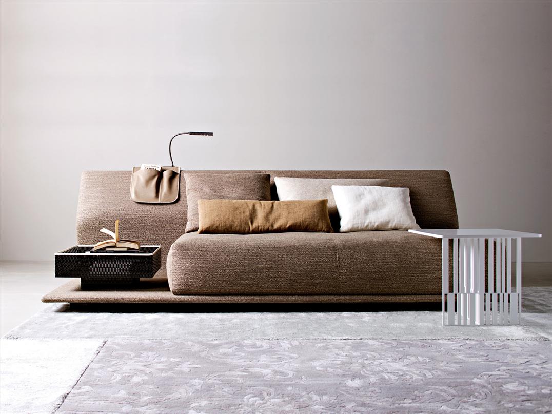 Contemporary Comfortable Sofa Bed by Molteni | DigsDigs