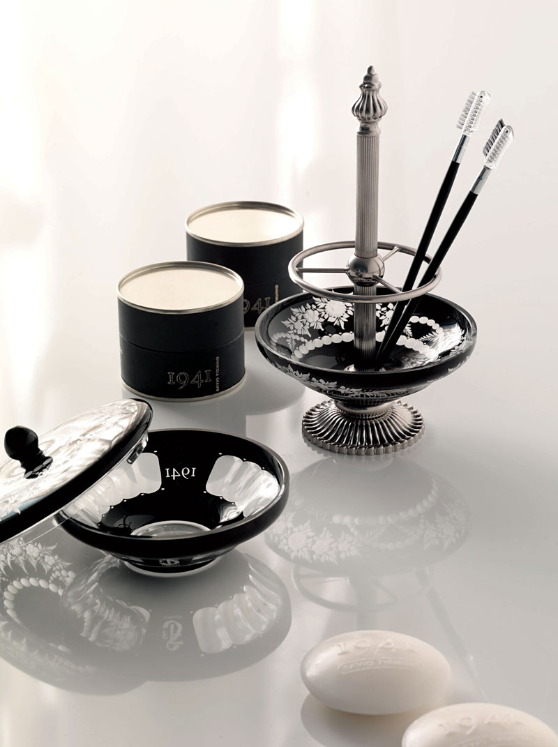 Fascinating and Luxury Bathroom Accessories by Savio Firmino ...