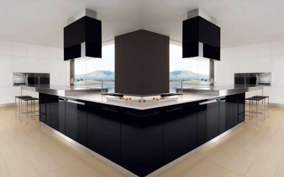 Glossy Black And White Kitchen Diana By Futura Cucine