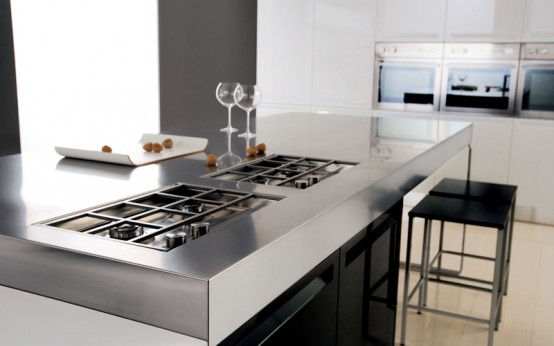 Glossy Black And White Kitchen Diana By Futura Cucine