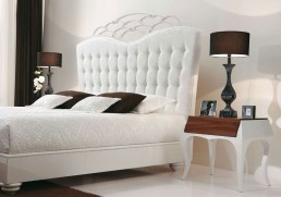 Luxury Bedroom With White Bed By MobilFresno Luxury Bedroom With White Bed By MobilFresno