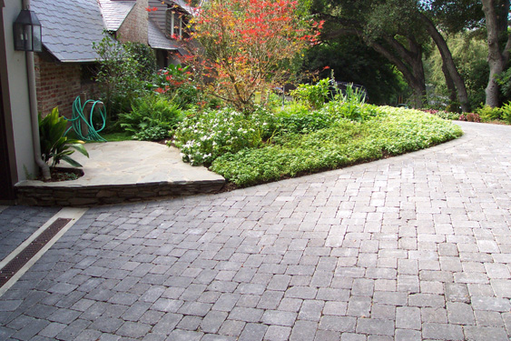 15 Paving Stone Driveway Design Ideas | DigsDigs