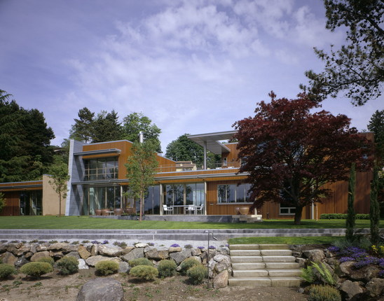 Waterfront House With Numerous Exterior Courtyards And Terraces Waterfront House With Numerous Exterior Courtyards And Terraces