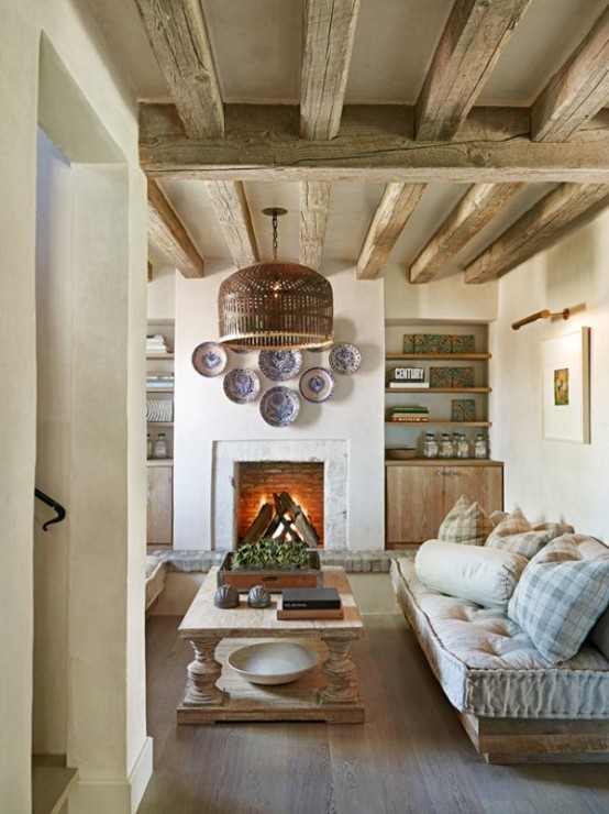 Airy And Cozy Rustic Living Room Designs