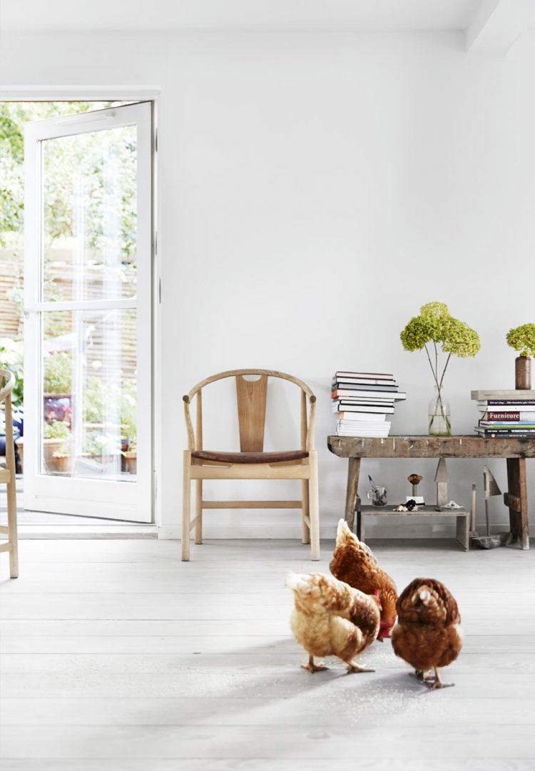 Airy And Natural Lit Modern Home With A Rustic Feel Airy And Natural Lit Modern Home With A Rustic Feel