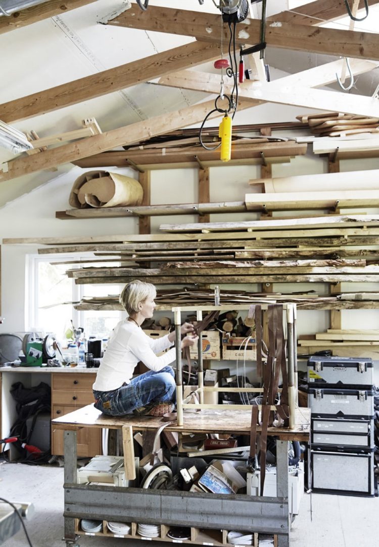 Airy And Natural Lit Modern Home With A Rustic Feel Airy And Natural Lit Modern Home With A Rustic Feel