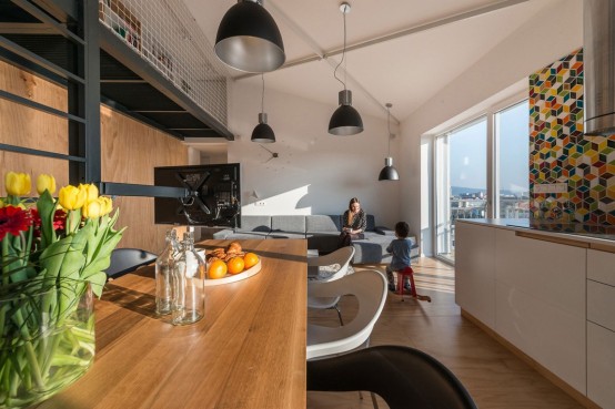Airy And Spacious Modern Loft With A Second Floor Airy And Spacious Modern Loft With A Second Floor