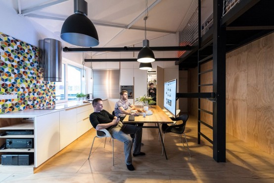 Airy And Spacious Modern Loft With A Second Floor Airy And Spacious Modern Loft With A Second Floor