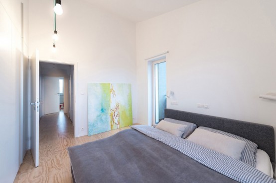 Airy And Spacious Modern Loft With A Second Floor Airy And Spacious Modern Loft With A Second Floor