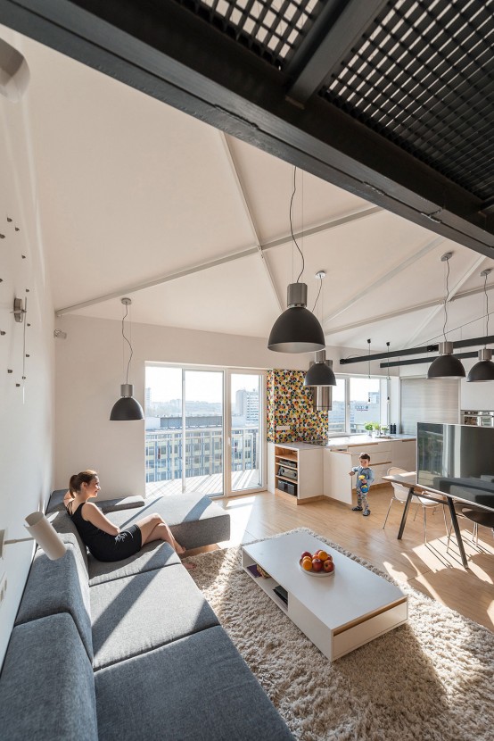 Airy And Spacious Modern Loft With A Second Floor Airy And Spacious Modern Loft With A Second Floor