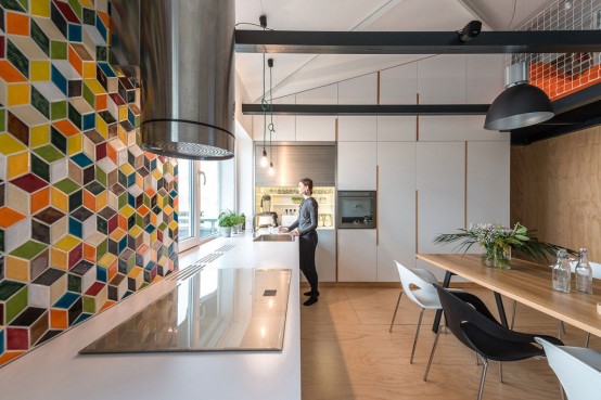 Airy And Spacious Modern Loft With A Second Floor Airy And Spacious Modern Loft With A Second Floor