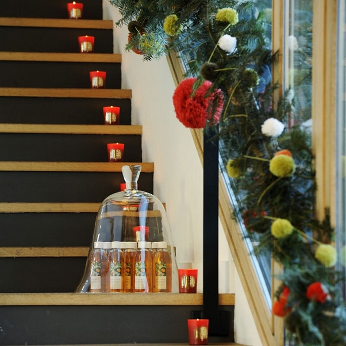 23 amazing christmas candles and decorations with them 23 amazing christmas candles and decorations with them