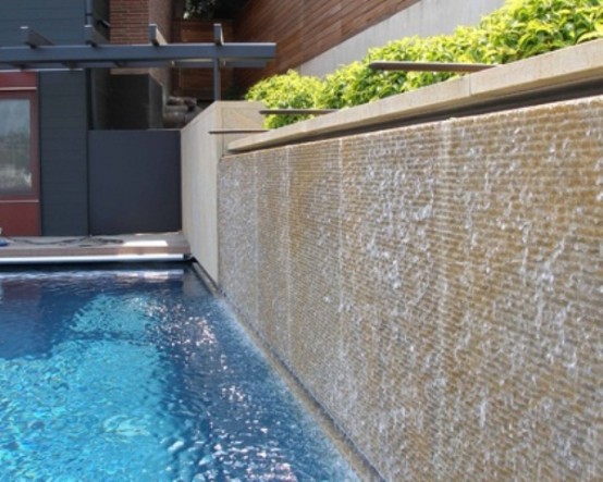 Amazing Outdoor Water Walls