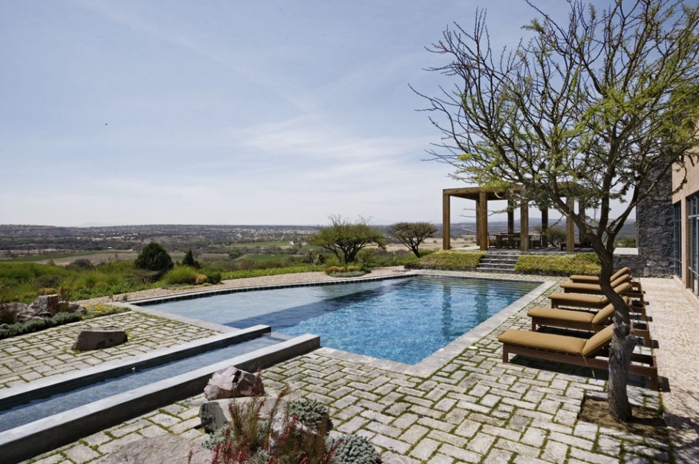  2014 2014 amazing-poolside-are
