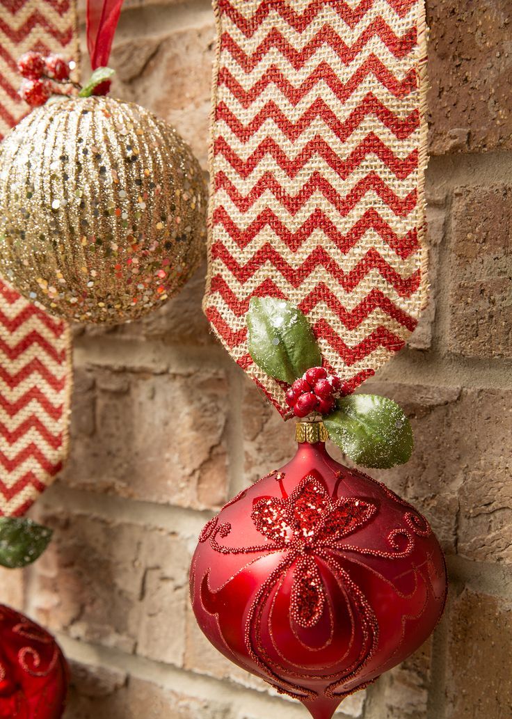 32 amazing red and gold christmas d 233 cor ideas digsdigs 32 amazing red and gold christmas d 233 cor ideas digsdigs