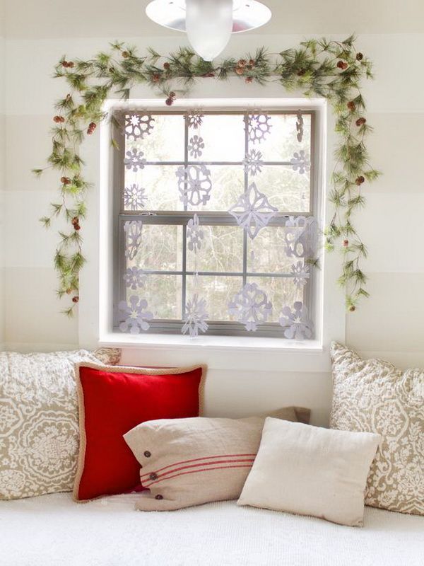 55 Awesome Christmas Window Décor Ideas Digsdigs