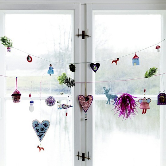 awesome-christmas-window-decor-ideas-6.jpg