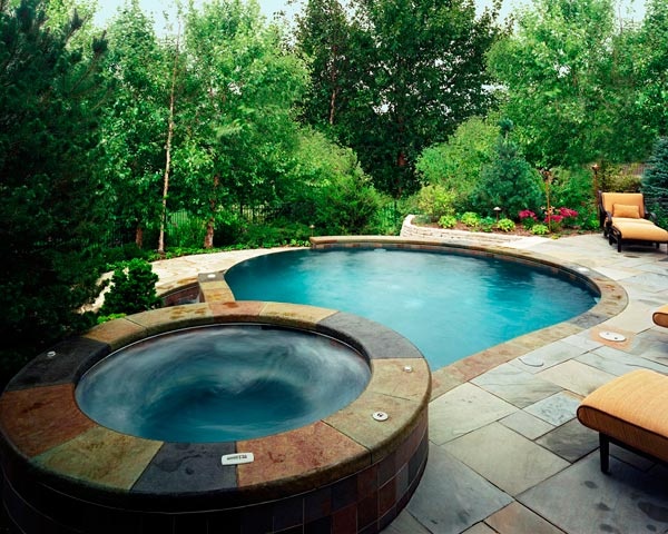 Small Pool with Hot Tub