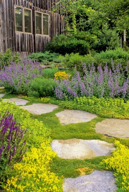 43 Awesome Garden Stone Paths - DigsDigs