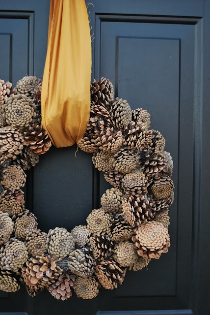 Awesome pinecone decorations for christmas 26