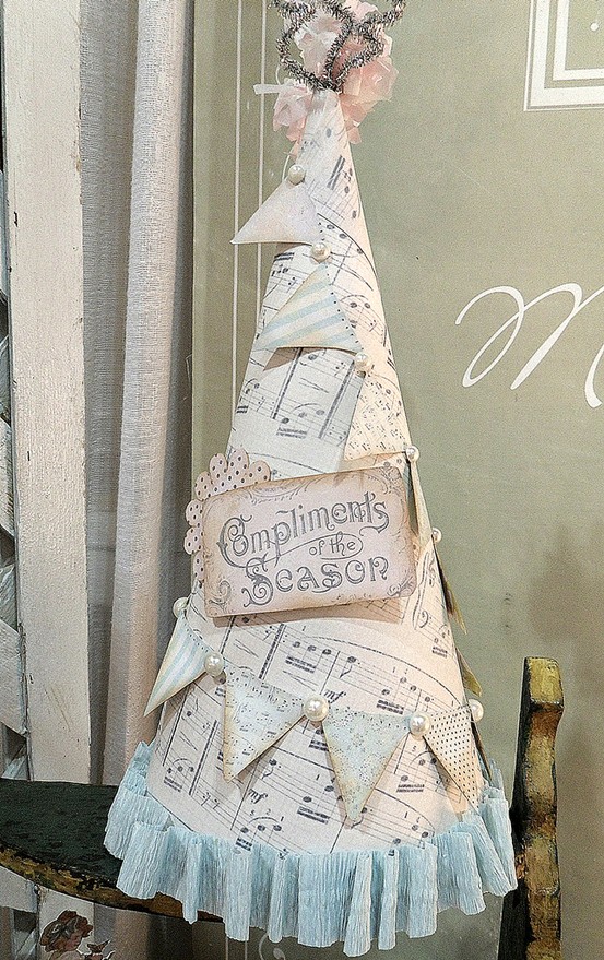 40 Beautiful Vintage Christmas Tree Ideas | DigsDigs