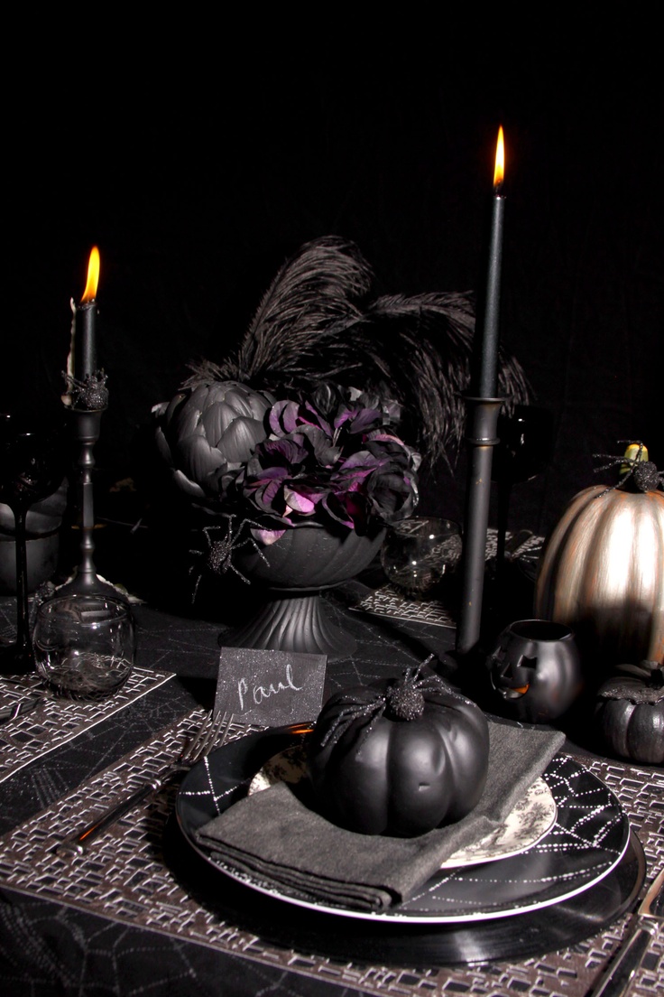 35 Beautiful Vintage Halloween Décor Ideas | DigsDigs