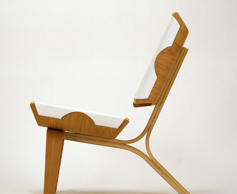 Aesthetically Brilliant Chair Made Of Bent Plywood And Leather DigsDigs