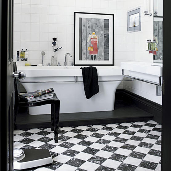 Dark blue bathroom design