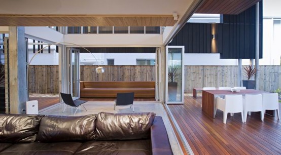 Black Beach House Black Beach House
