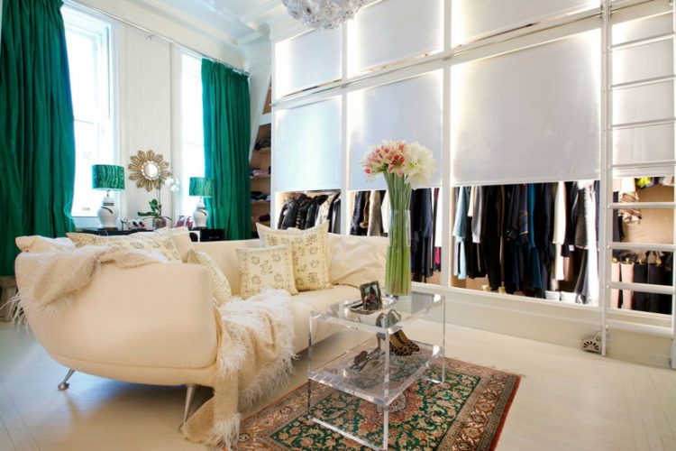 Bold Lavish Home With Lots Of Colors And Patterns Bold Lavish Home With Lots Of Colors And Patterns