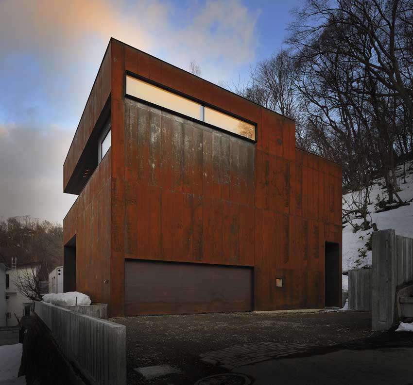 Contemporary Japanese House Design - Boukyo House - DigsDigs