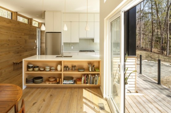 Cantilivered Lake Cottage With Airy White Oak Interiors Cantilivered Lake Cottage With Airy White Oak Interiors