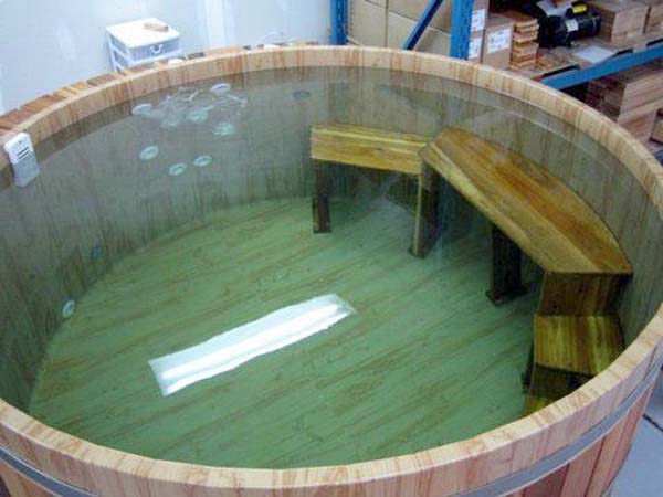 Natural Cedar Hot Tubs for Outdoors | DigsDigs