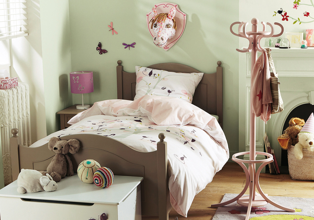 New Vintage Childrens Bedroom Ideas with Simple Decor