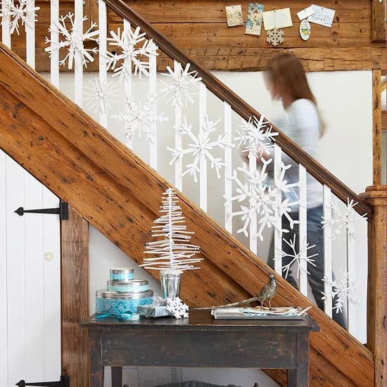 71 Awesome Christmas Stairs Decoration Ideas - 8 - Pelfind